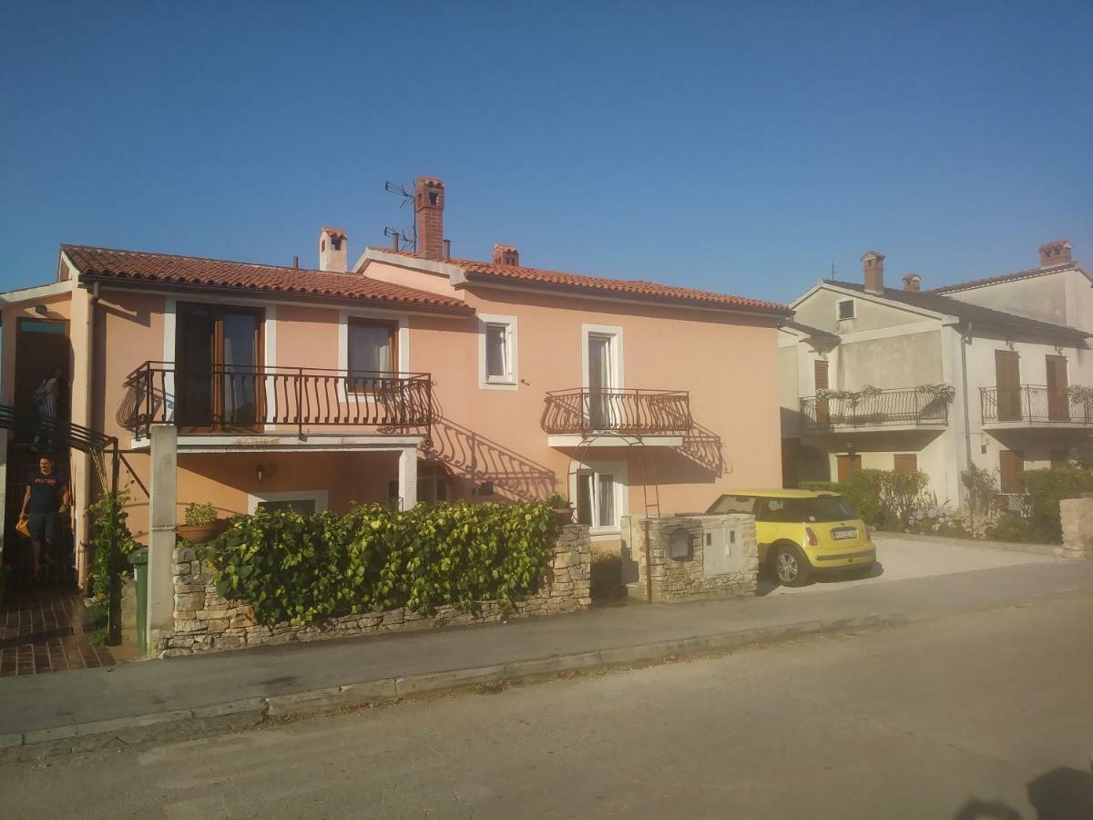 Oliver Art Apartment Porec Exterior photo