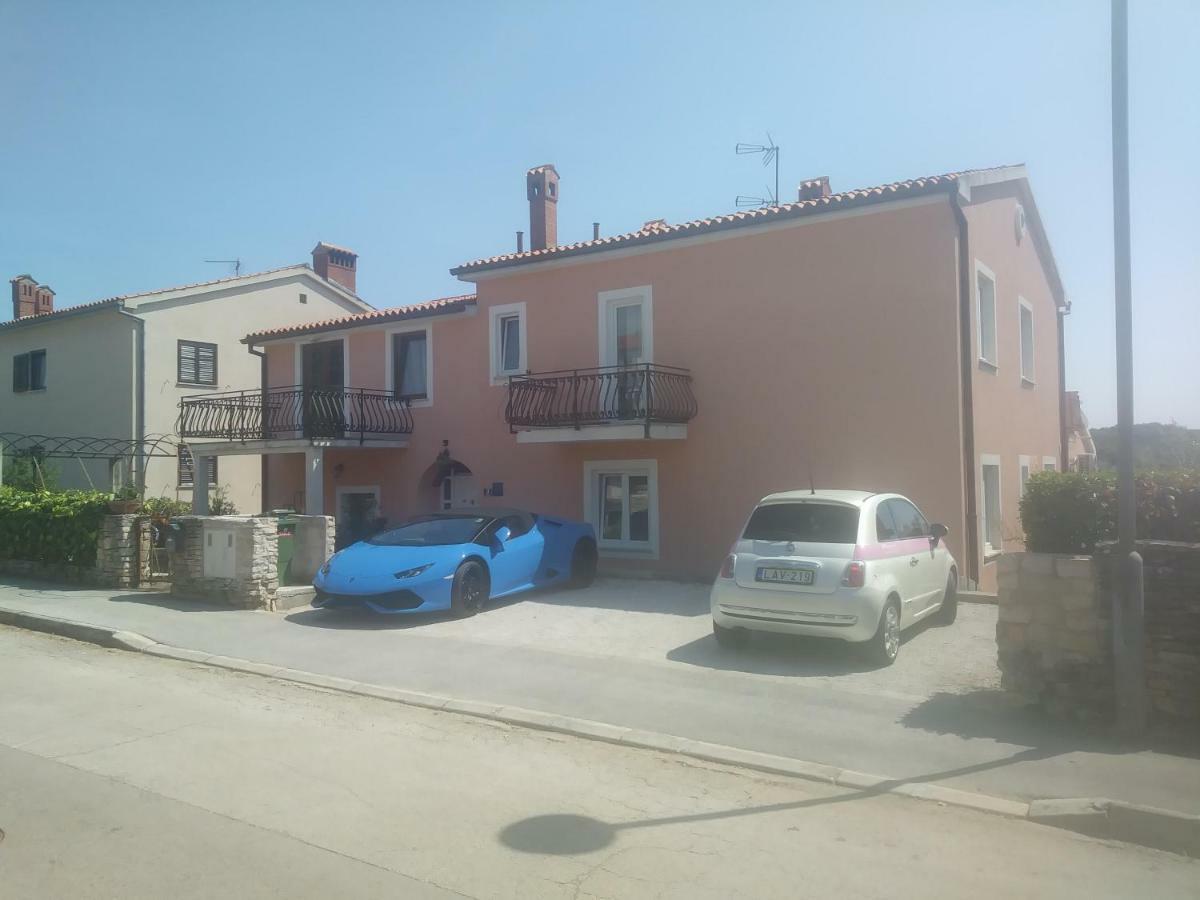 Oliver Art Apartment Porec Exterior photo
